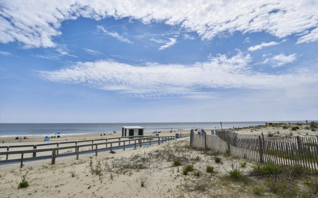 Mariners Court 223 by Long & Foster