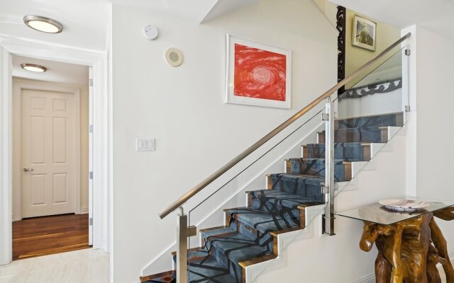 Silver Beach 1702e 3 Bedroom Condo by RedAwning