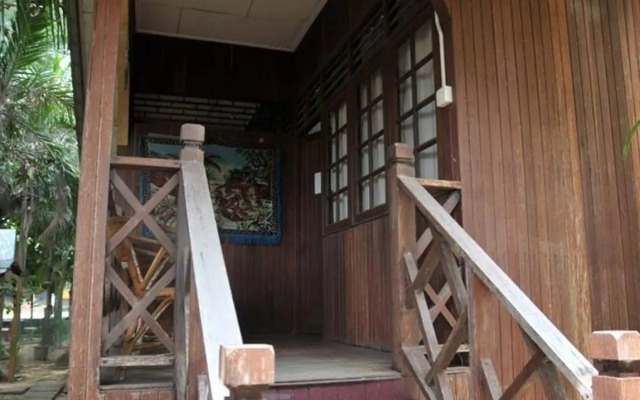 SPOT ON 90012 Cerana Villa Resort & Medan Ikan Bakar