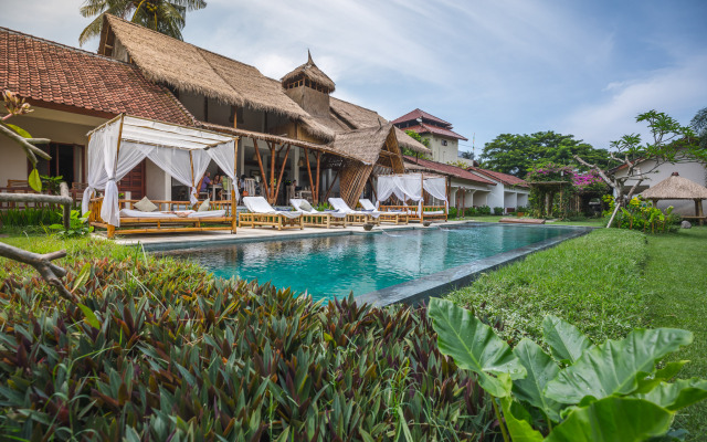 Kuta Baru Hotel