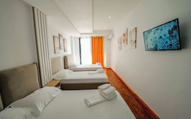 Hotel Summer