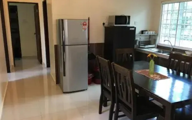 CH Green Stay Resort Apartment