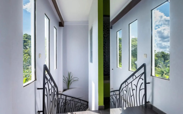 AMATAO Tropical Residence