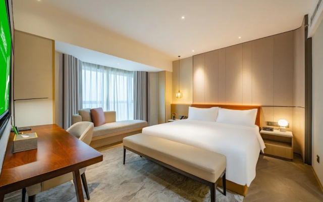 Holiday Inn Shanghai Huaxia