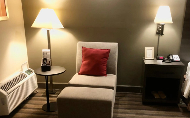 GreenTree Inn & Suites Alhambra