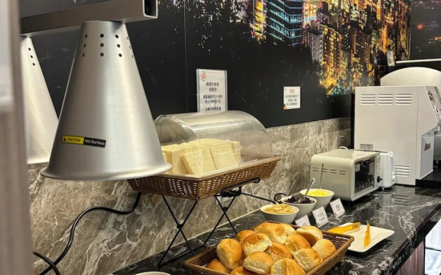 Merryday Hotel Banqiao Branch