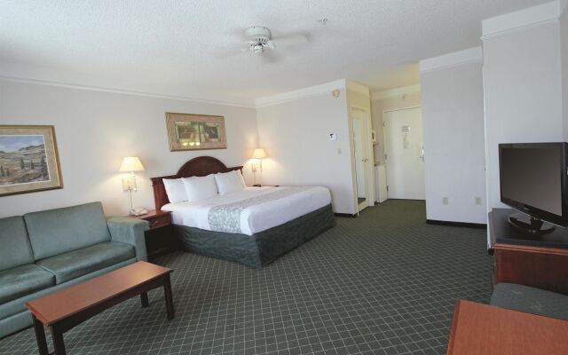 La Quinta Inn And  Suites Melbourne Viera