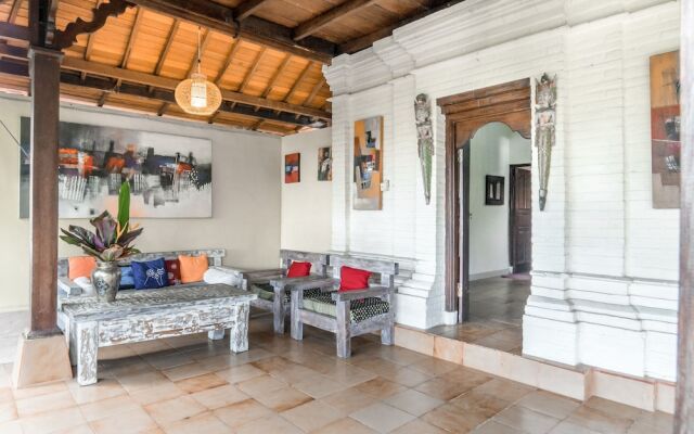 Sari Bamboo Bungalows