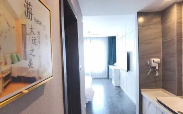 Sutian Homestay (Yuncheng Dongxing Upward Plaza)
