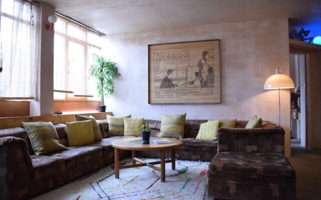1 Bedroom Camberwell Apartment