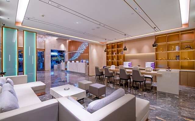 Lavande Hotel (Kunming Railway Station)