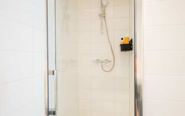 Deluxe 1 Bedroom Serviced Apartment 57 m2