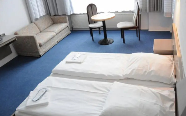 ALTE CITY at Memory Church