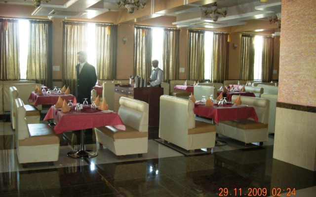 Hotel Neelam Executive