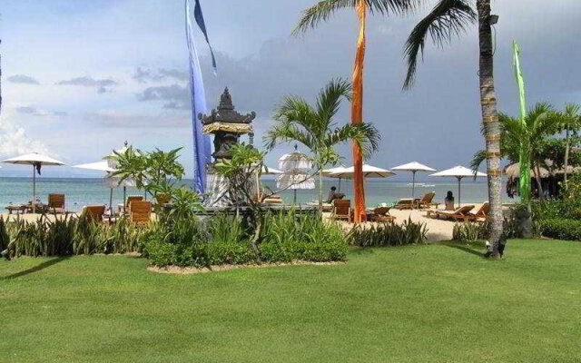 Oasis Beach Resort & Spa