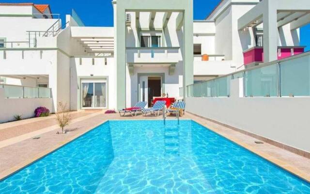 White Pearl Villa Gennadi