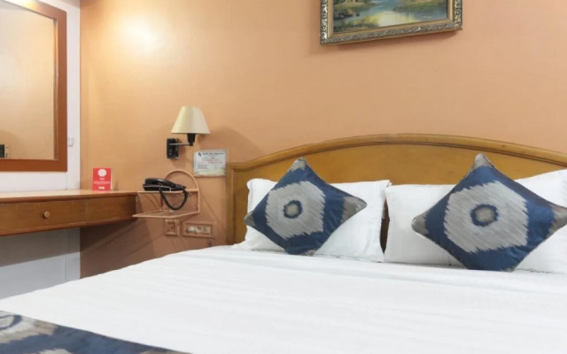 Hotel Raaj Bhaavan