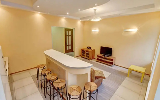 СТН на Рубинштейна 3