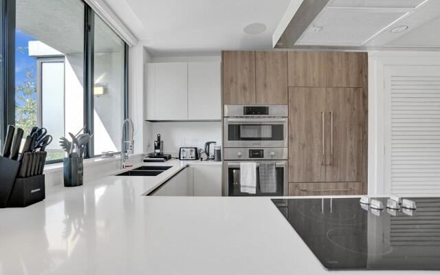 Up East Townhomes by Nomada Residences