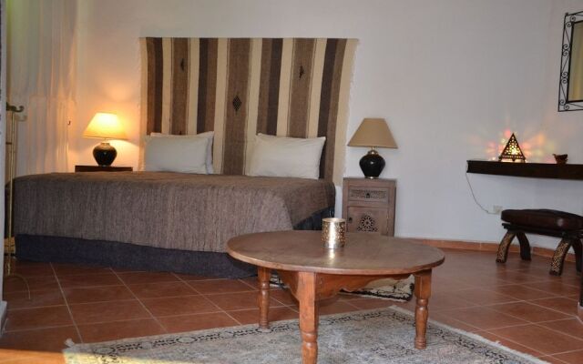Dar Chouette - Adults Only