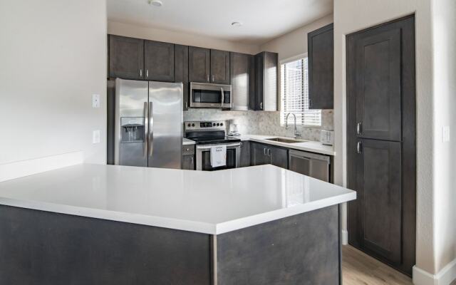 Luxury 2br Near Kierland Commons by Wanderjaunt