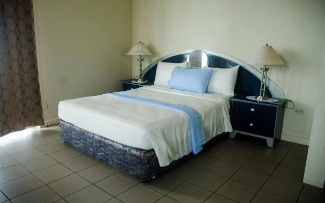 Skymiles Beach Suite At  Montego Bay Club Resort