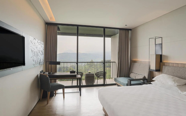 Royal Tulip Gunung Geulis Resort and Golf