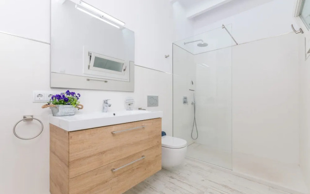 Es Reco in Costitx With 2 Bedrooms and 2 Bathrooms