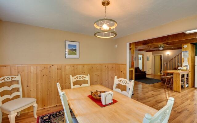 Cozy Ashford Home - 5 Mi to Rainier Nat'l Park!