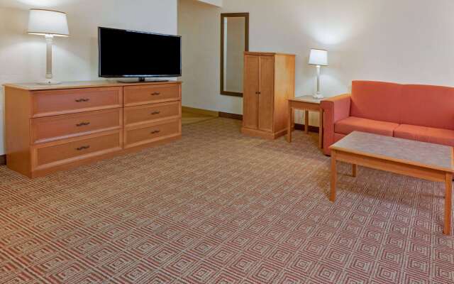 La Quinta Inn & Suites by Wyndham Salt Lake City - Layton