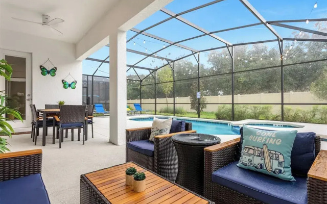 Upstay - Guest Home w Cinema Theme Rooms
