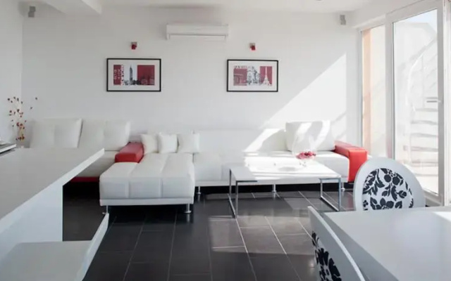 Marine Apartment