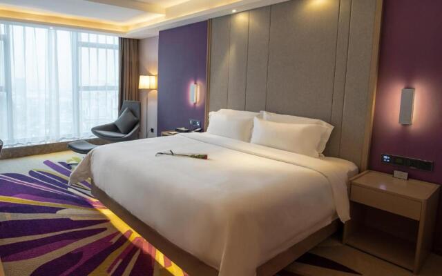 Lavande Hotel Yibin University City Exhibition Center