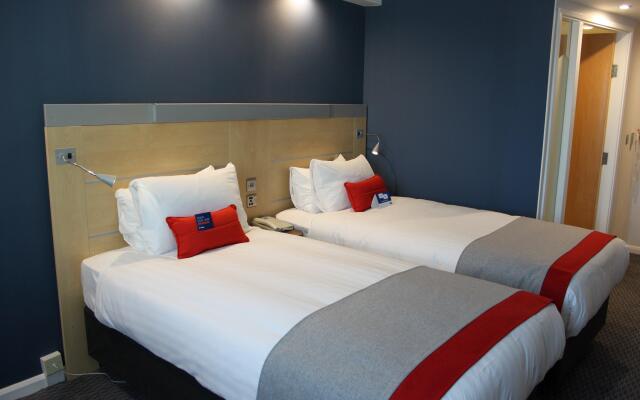 Holiday Inn Express Cardiff Airport by IHG
