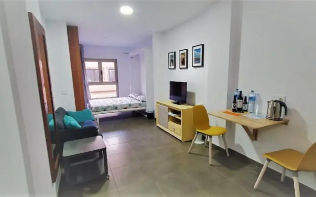 Lala Loft, Las Canteras