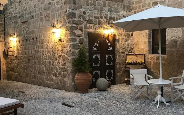 Saint Artemios Hotel and Oriental Suites