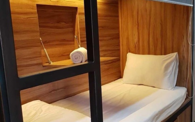 POD House Pakubuwono - Hostel – Guest Rooms – Jakarta