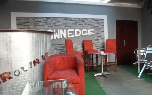 Crownedge Hotel