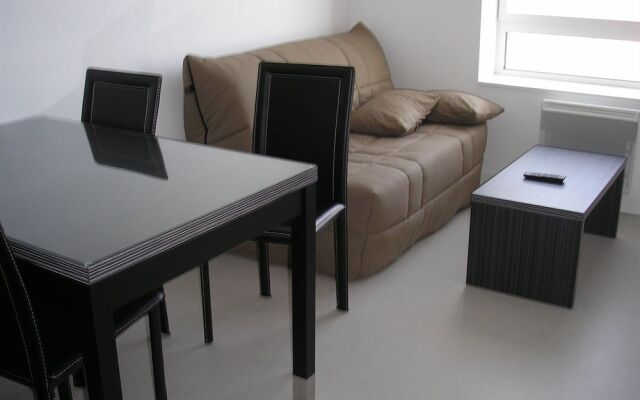 Fluvia Hotel Residence