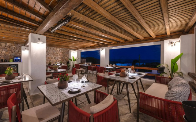 Anema Boutique Hotel & Villas Santorini
