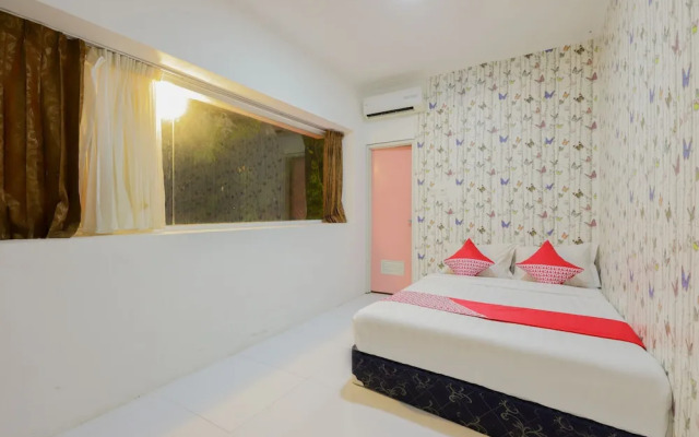 Oyo 878 Loka Indah Residence