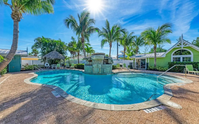Sand Dollar - 6604 Holmes Blvd