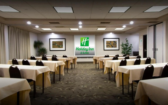 Holiday Inn Hotel & Suites Scottsdale North - Airpark by IHG