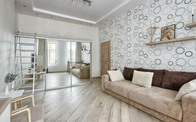 MyHomeYourHome Пирогова 10