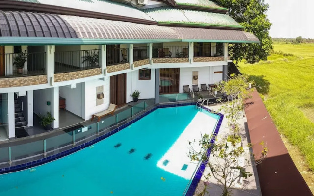Akash Retreat And Spa
