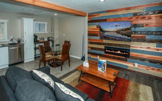 Cozy Bear Lodge