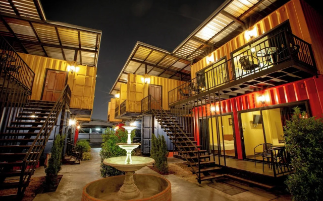 Tuscany Land Resort Donmuang