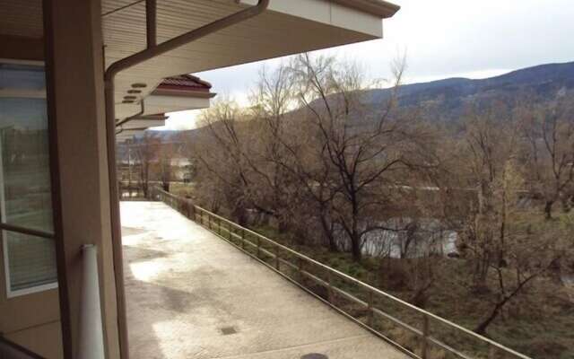 Okanagan Valley Rentals at Discovery Bay