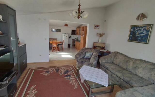 Eva Apartment 1