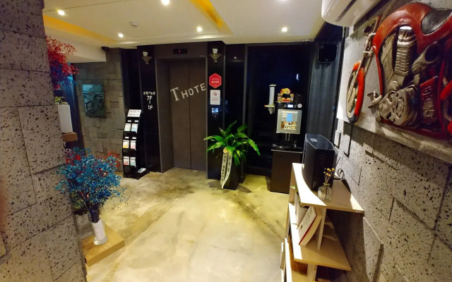 T Hotel